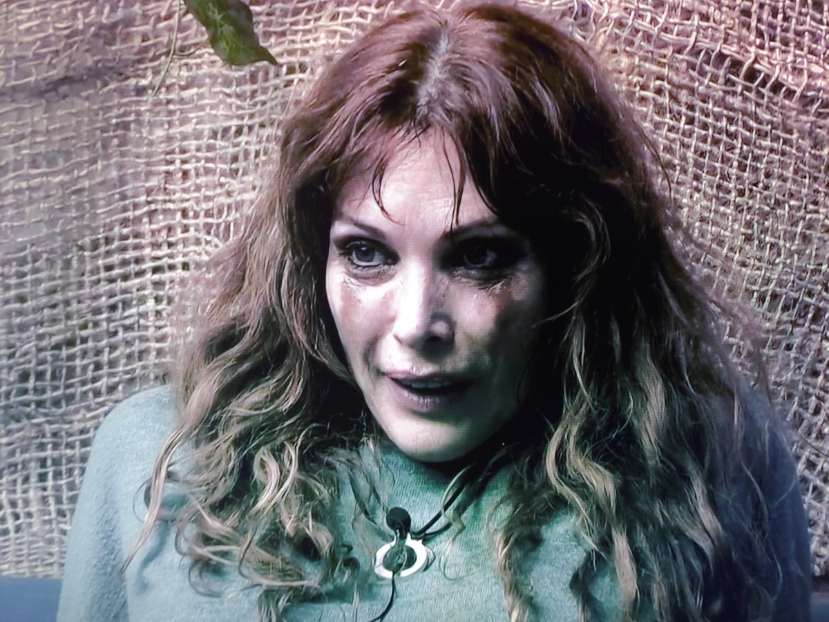 FanaticaGH7's tweet image. Está mujer es puro show. 
#GHDÚO10E