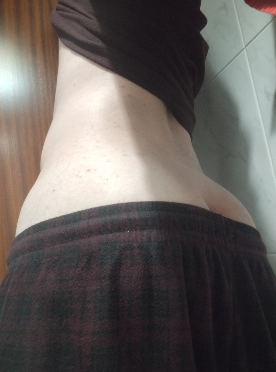 FemboyShyCat's tweet photo. These pants are bigger than I expected #femboy #sissy #ass #slut https://t.co/oQXzlof2UD