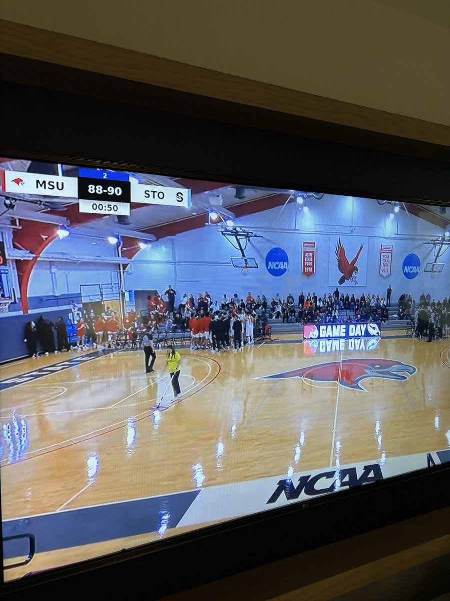 CoachLiamNelson's tweet image. Watching from @WeAreAFCA Coaches convention- Let’s go @Montclair_MBB !! Pulling out the win to stay undefeated!!!