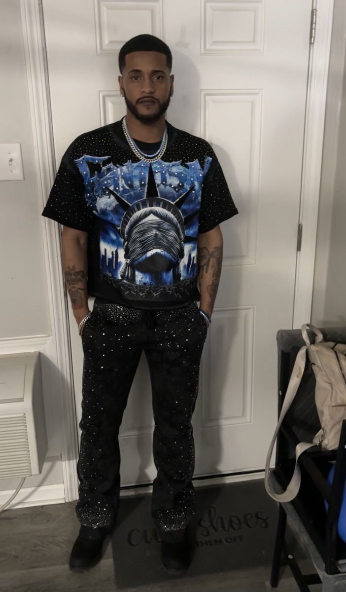 OnikasNieeecey's tweet image. This one picture does it for meeeee 😍😍😍😍😍😫 damn I look so good 😋 #nofilterbtw 😭