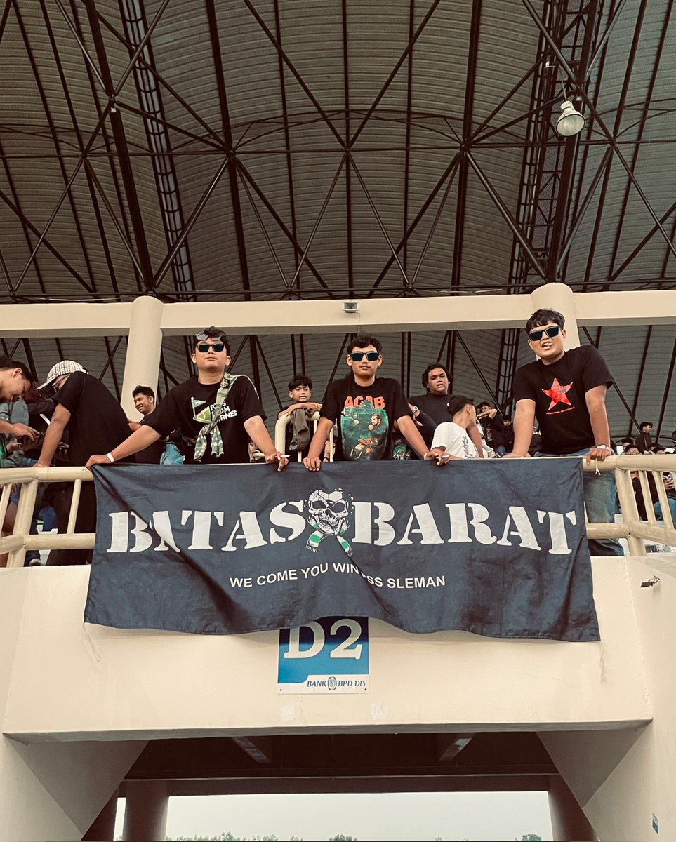 Batas Barat tweet media