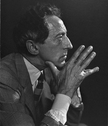 “No se debe confundir la verdad con la opinión de la mayoría”

Jean Cocteau