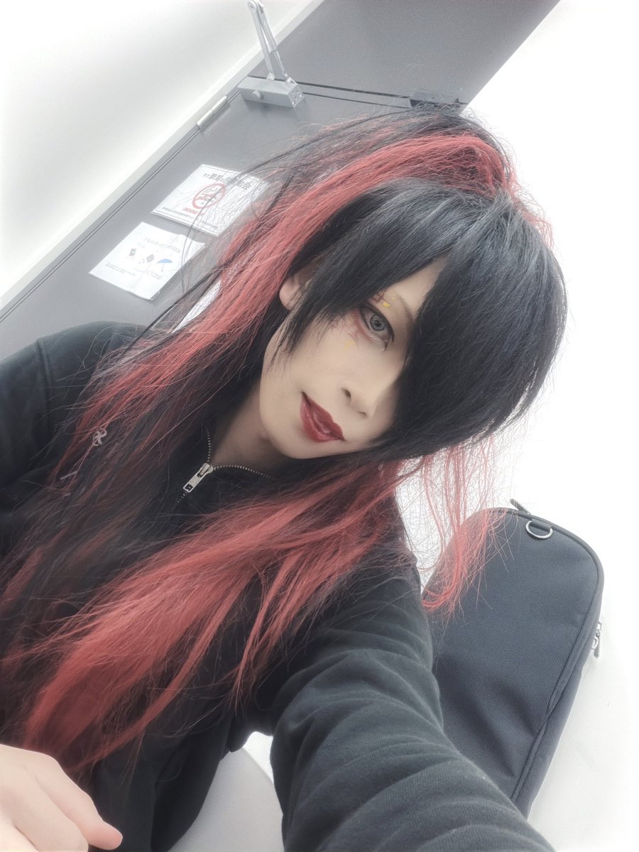 lessfear_haru's tweet image. 袴着用前