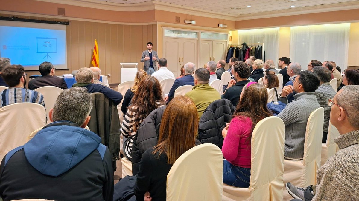 AltPenedesAC's tweet image. Ahir al vespre, @CatalunyaAC va celebrar una jornada formativa per la nostra comarca @AltPenedesAC i l’@AnoiaAC, centrada en la gestió sanitària i les relacions amb l’Administració en l’àmbit municipal.

Un acte molt profitós i molt ben organitzat, com sempre. Gràcies a…