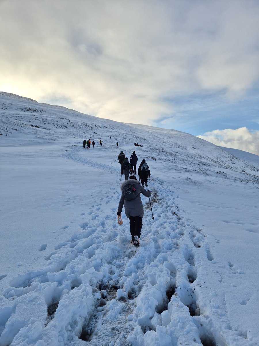 Muslim Hikers tweet media