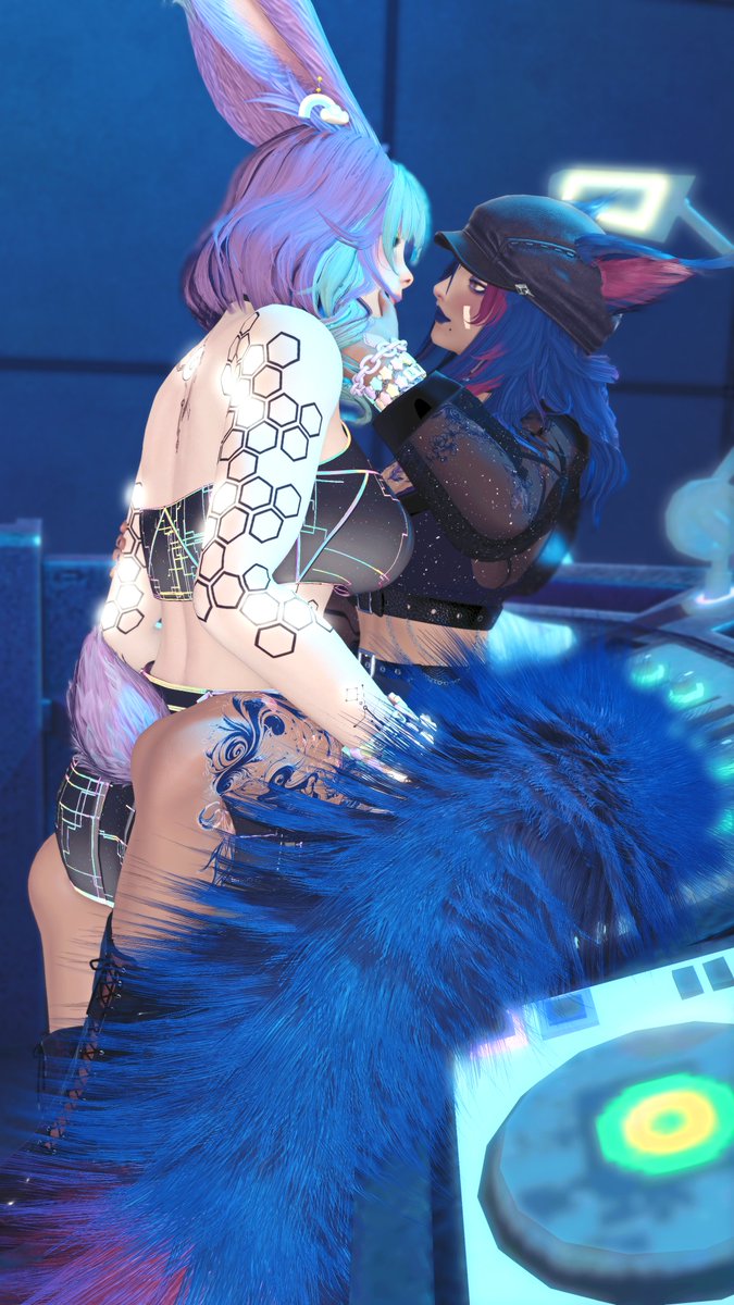 CryptidHoshi's tweet image. They should be rehearsing... They got distracted...  

#GPOSERS #EorzeaPhotos #ReShade