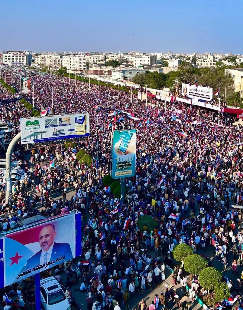 الشعوب لا تُهزَم 

#مليونية_الوفاء_والصمود