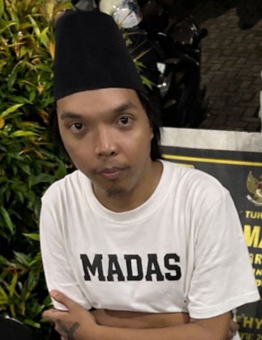 tershanjung13's tweet image. madas, madura straight edge