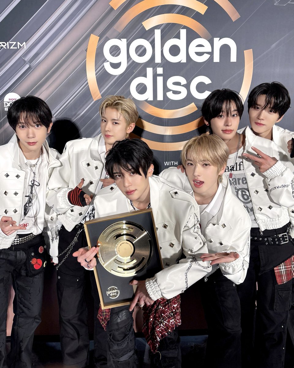 시즈니~~~오늘 저희 상받았어요!! 올해도 이렇게 시즈니들 덕분에 좋은 시작을 할수있어서 너무 행복해요!!올해도 시즈니가 준 사랑을 잊지않고 그 사랑에 보답할수있게 열심히 하겠습니다!!👍안녕히 주무세요!!!

#RYO #료 #リョウ #NCTWISH
#제40회골든디스크어워즈 
#음반본상 #BESTALBUM