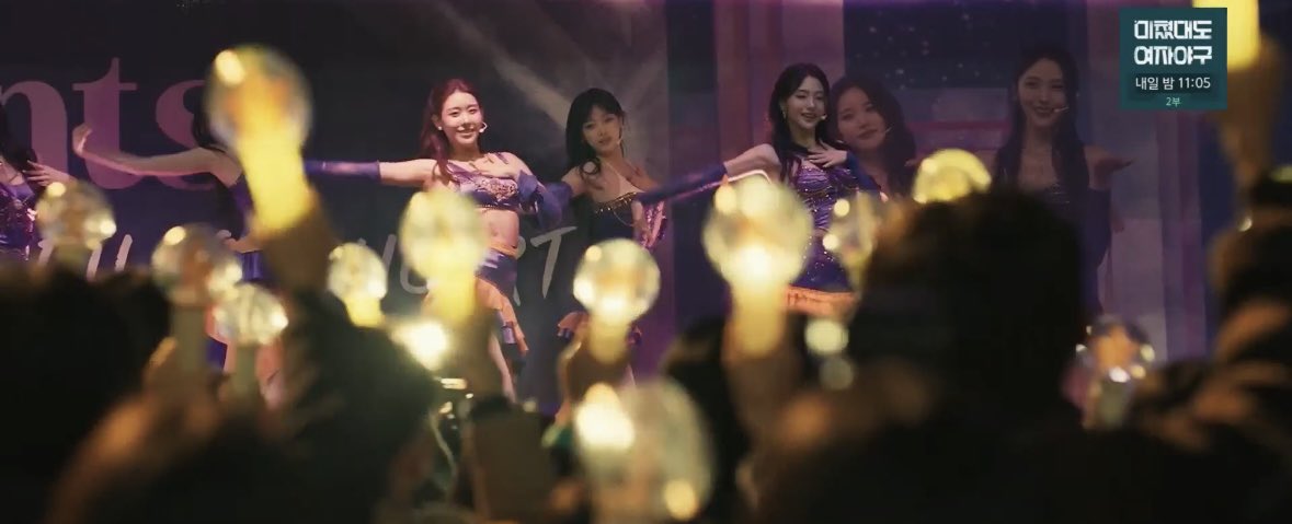 ahora0704's tweet image. 감독님이 코멘터리에서 말씀하셨던.. 첫회에 나왔던 폭력적인 빛이 마지막회에서 희망의 빛으로 바뀌었어