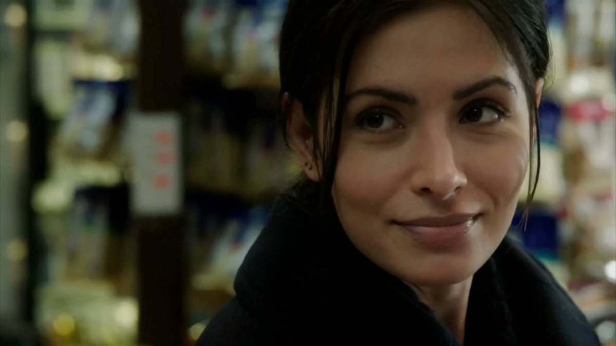 SavingPOI's tweet image. Happy Birthday, Sarah Shahi!!! 🎈🎁🎂
#PersonOfInterest