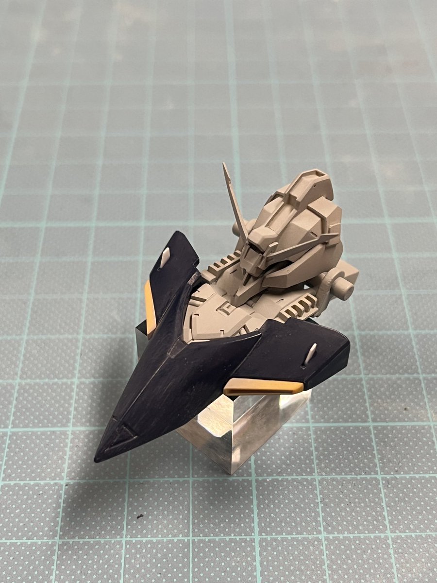 首周りはAOZディティールの見せ場なので頑張ってます。