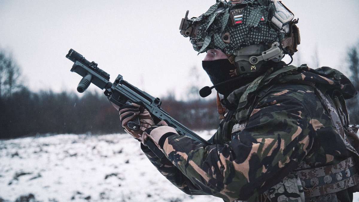 ShawarmaUnicorn's tweet image. Groza😍