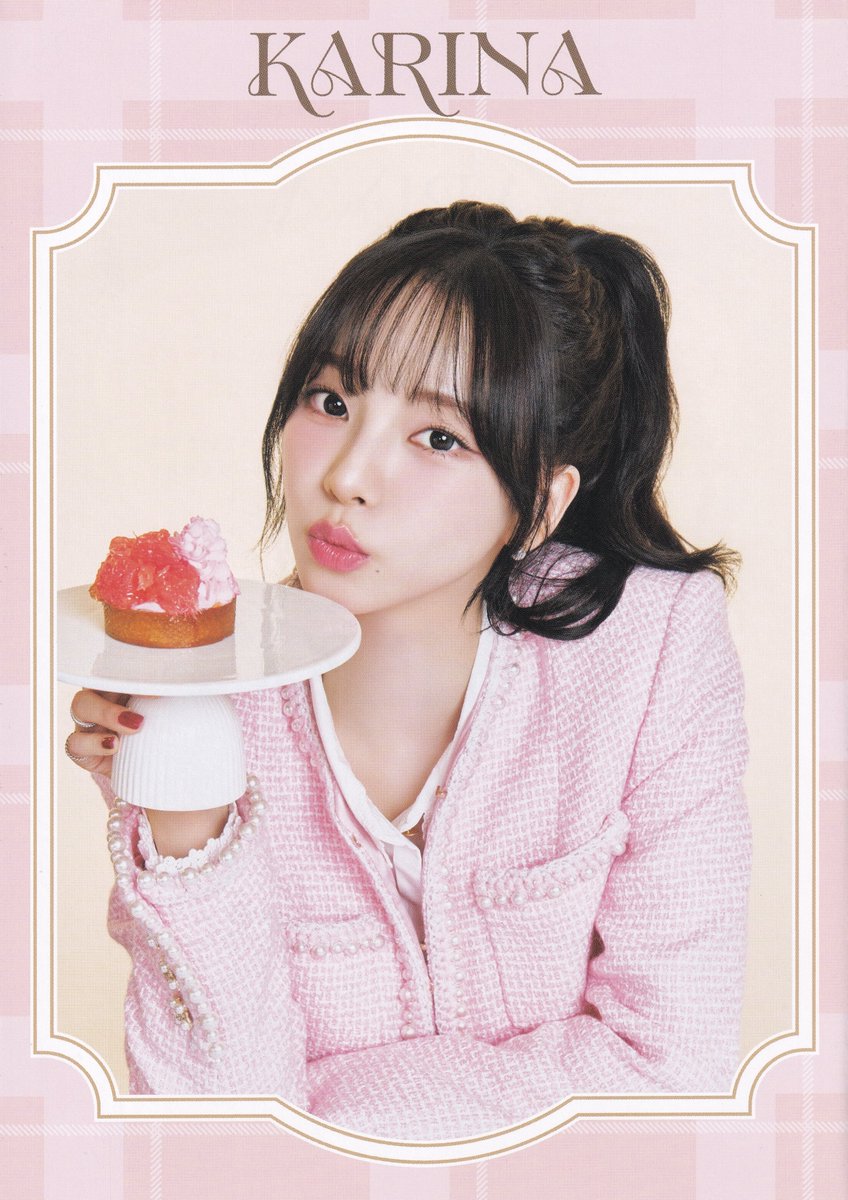 Dabeztt's tweet photo. [scan] MY-J #aespa special kit 2025 #KARINA ver. 🍊🍑💖 https://t.co/91kqsS7FBM