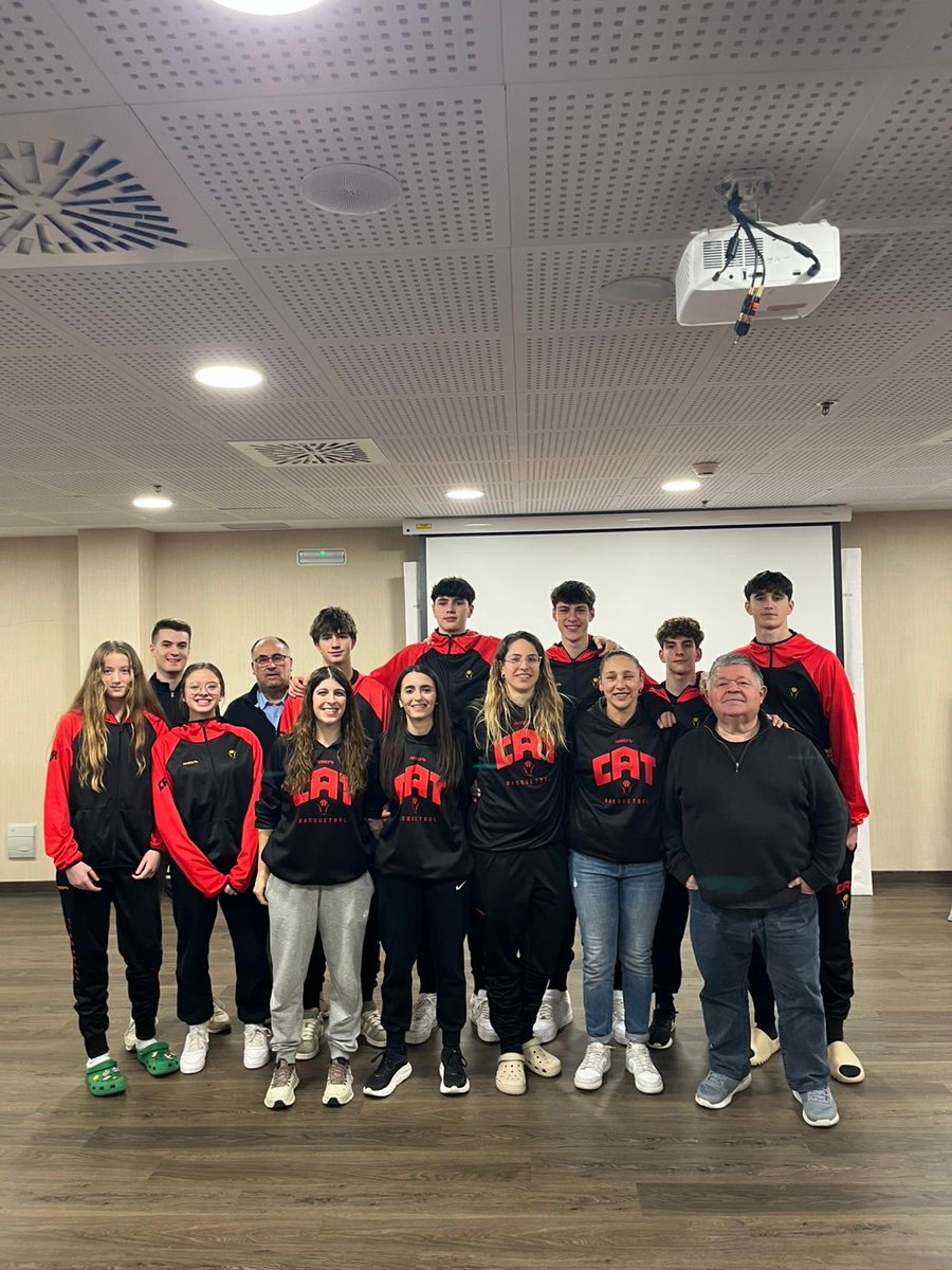 FCBQ_CatCentral tweet media