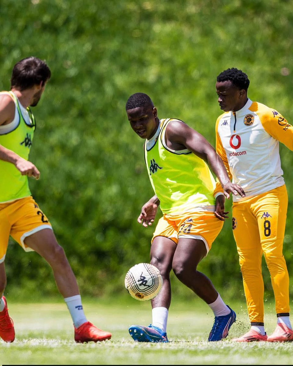 _izodlalaiTv's tweet image. Until I see this team use the players we’ve already signed to their full potential, I won’t be advocating for the signing of new players.❤️✌🏾

Velebayi has 2 starts in 5 appearances, Maboe 3 starts in 5 appearances, while Chislett and Shinga are still waiting for their debuts…