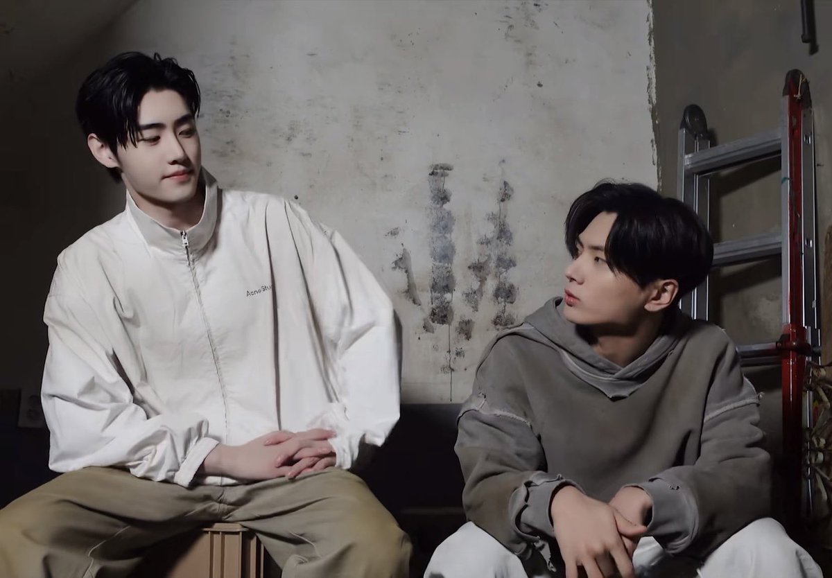 sweethoonliebe's tweet image. .                                                   จีบอยู่

ไม่เห็นรู้

                                                    โง่ไง