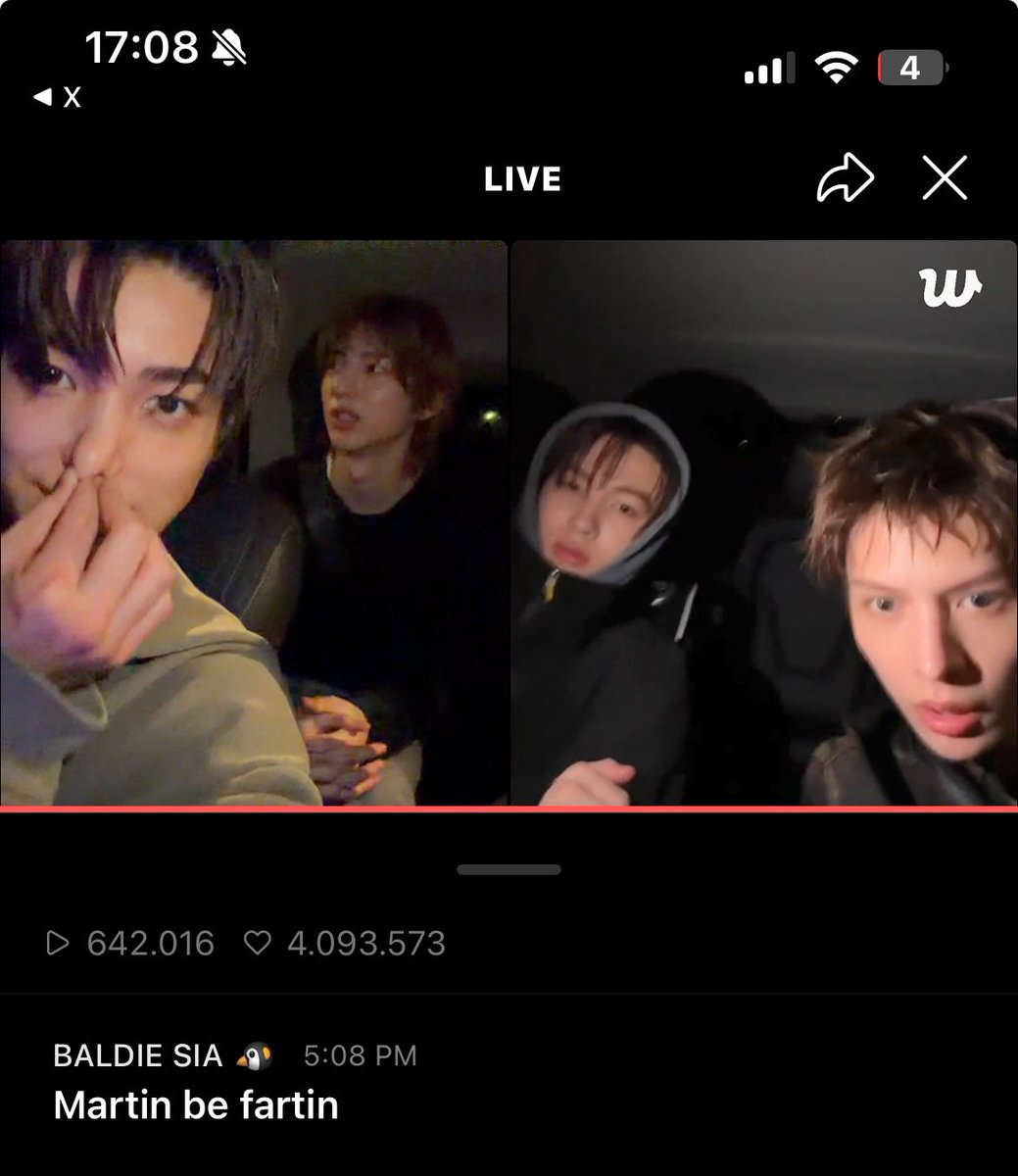 coerverse's tweet image. THIS FANDOM BRUH😭😭😭😭