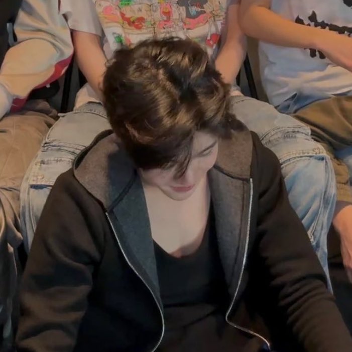 오시온 가슴 tweet media