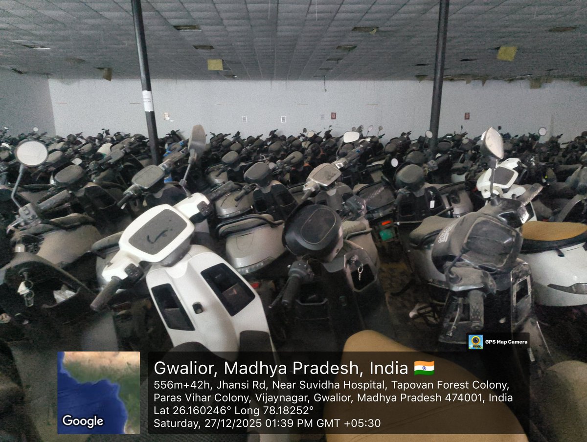 DeoliaYash's tweet photo. @OlaElectric @bhash Likewise, Brand OLA’s graveyard is already set — visit your own service centres to see it firsthand.
On 14th My scooter will complete 35+ days at your service centre without resolution. https://t.co/ohq84XCQPq