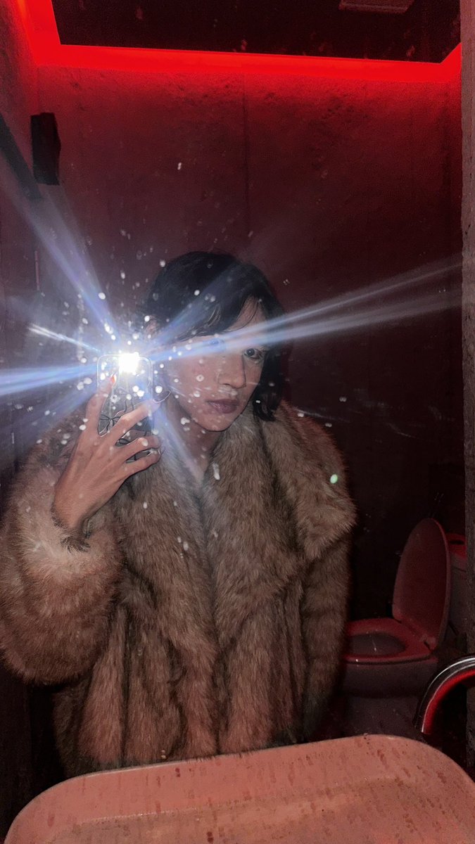 chenshaofen2's tweet photo. Fuck me dad plz I’m so drunk https://t.co/c29dsv4j4Q