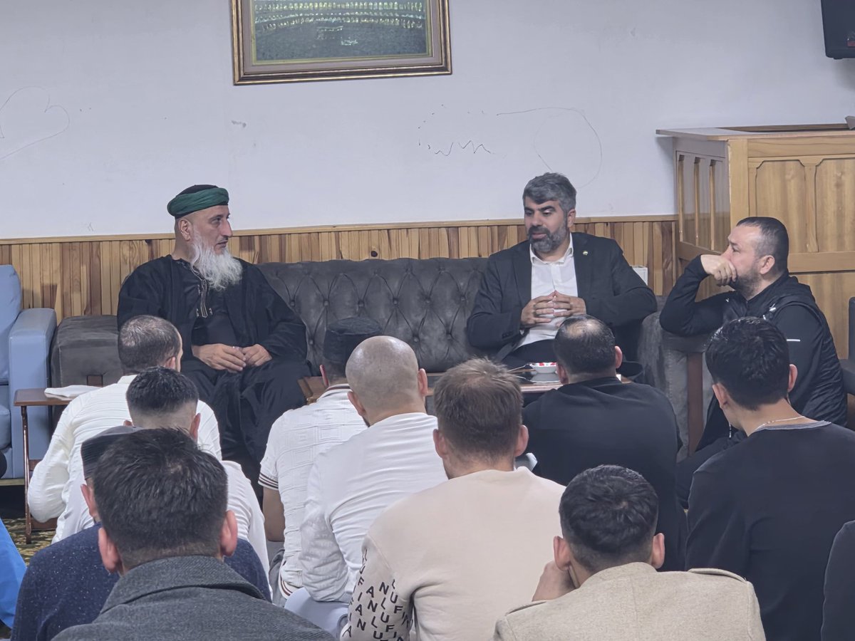 FarukDinc_'s tweet image. Uyuşturucu madde bağımlılarının tedavi ve rehabilitasyonu konusunda gecesini gündüzüne katan, yüzlerce kişinin bu zehirden kurtulmasına vesile olan Hikmet Gönül Erleri Derneği Başkanı Muhlis Ergül Hoca’yı ziyaret ettik.

Uyuşturucunun zararları ve bağımlılıkla mücadele üzerine…