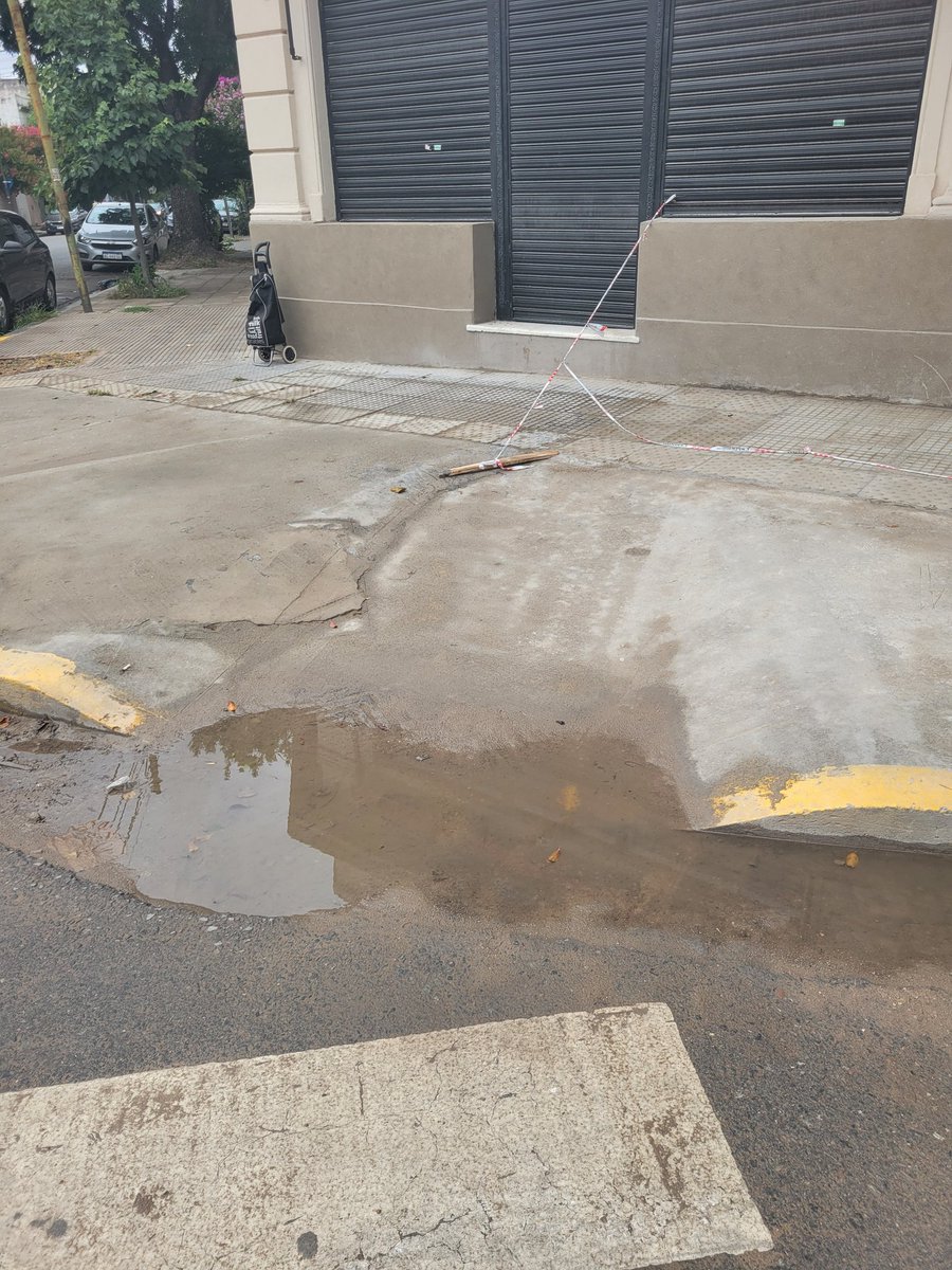 Es increíble que en <a href="/gcba/">Buenos Aires Ciudad</a> no hagan NADA bien, ni una simple rampa. Imaginate obras más complejas. <a href="/ibaistrocchi/">Ignacio Baistrocchi</a> <a href="/jorgemacri/">Jorge Macri</a> <a href="/claramuzzio/">Clara Muzzio</a>