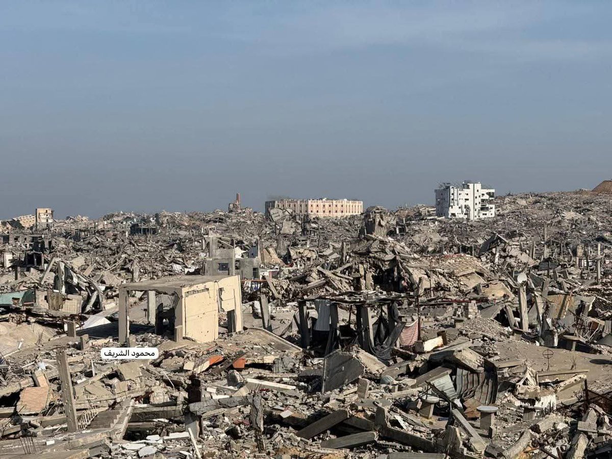 return_ar's tweet image. صور تظهر حجم الدمار ووحشية الكيان الغاصب خلال العدوان على مخيم جباليا ومنطقة تل الزعتر، شمال قطاع غزة

Images reveal the scale of destruction and the brutality of the usurping entity during the assault on Jabalia Camp and the Tal al-Zaatar area in the northern Gaza Strip