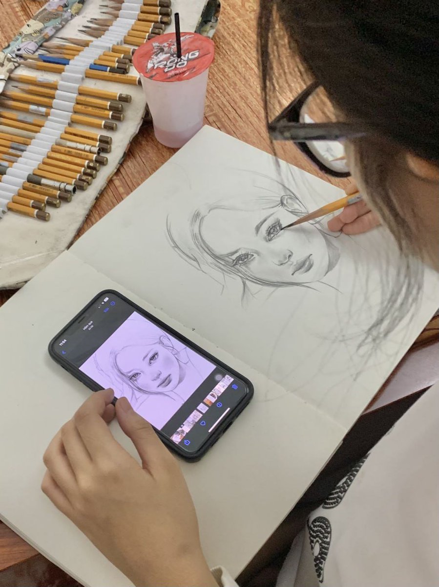 DanRDaniel22's tweet image. Sketching moments &amp;gt; scrolling time. ✏️📱

Turning pixels into pencil strokes, one portrait at a time.