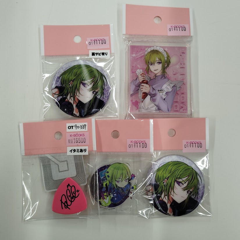 入荷情報】 「ディアヴォーカリスト」缶バッジやアクリルブロック