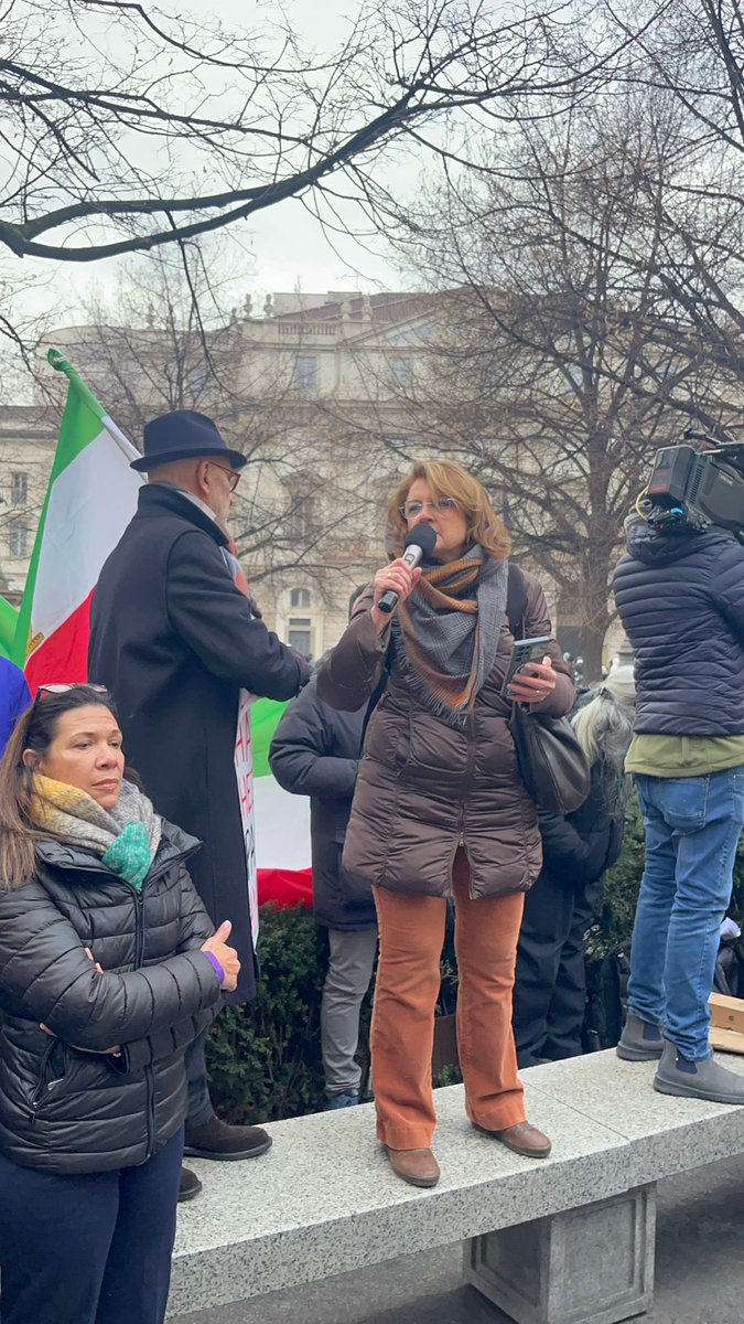 marattin's tweet image. E anche oggi, in una città italiana (in questo caso Milano) il @Partito_Libdem era a portare la propria testimonianza con una delegazione di dirigenti alla manifestazione a favore della liberazione dell’Iran.

Perché dovunque ci sia un popolo che lotta per avere i due beni più…