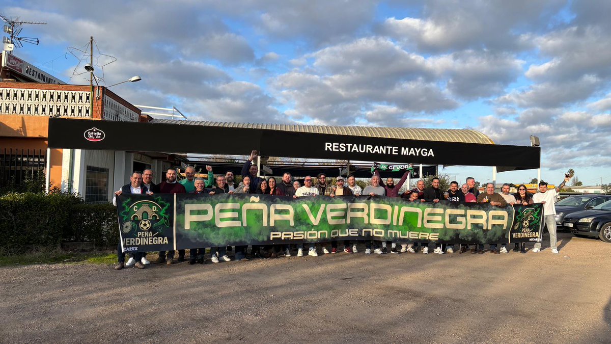 Comida de la peña verdinegra
🤘🤘🤘💚🖤💚🖤🤘🤘🤘