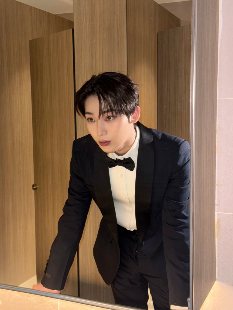 enhypenweverse's tweet image. [ #선우’s Post ] 260111

#SUNOO: Posting a lot after a while heh good night everyonee

(1/3)

@ENHYPEN_members @ENHYPEN #ENHYPEN #엔하이픈