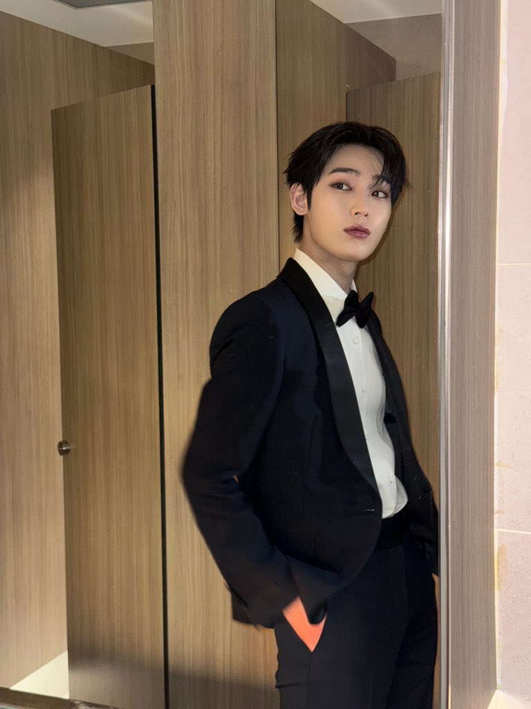 enhypenweverse's tweet image. [ #선우’s Post ] 260111

#SUNOO: Posting a lot after a while heh good night everyonee

(1/3)

@ENHYPEN_members @ENHYPEN #ENHYPEN #엔하이픈