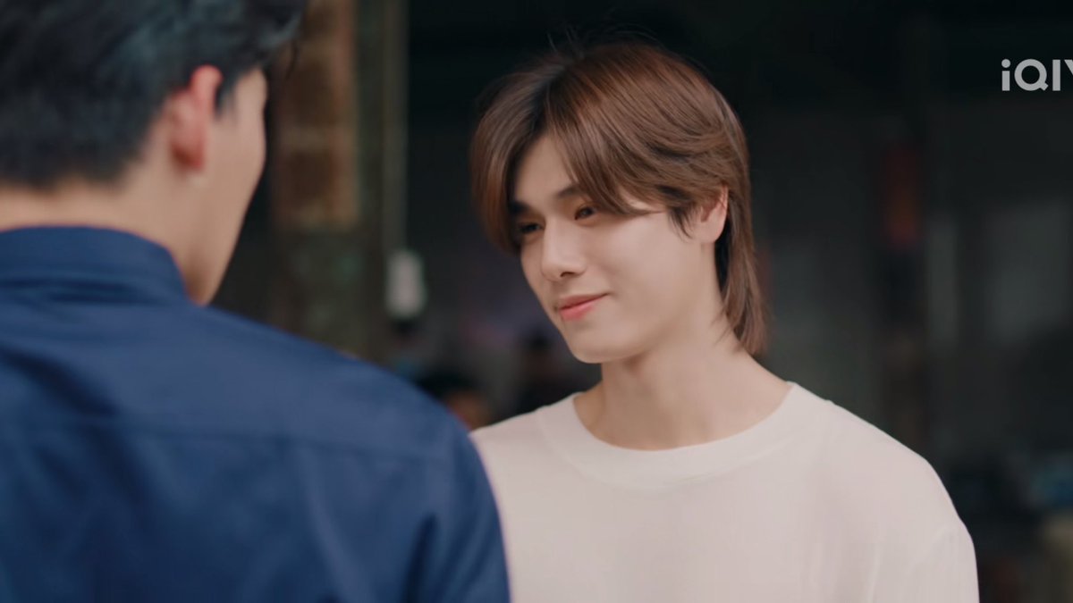 พวกเคะในเรื่องคุณธีร์คือน่ารักทุกคน ผมรักเคะ 
มีทุกแบบ เคะน่ารักตัวเล็กน่าปกป้องแบบอารัญ เคะแว่นเซ็กซี่เรียบร้อยเคร่งขรึมปากแข็งใจแอบอ่อนแบบคุณโมกข์ เคะลุยๆชิวๆตัวสูงยิ้มหวานฉลาดทางอารมณ์แบบลูกพีช พวกเมะในเรื่องจะอะไรก็ช่าง แต่เคะเท่านั้นที่สำคัญกับใจ #MeAndTheeSeriesEP9