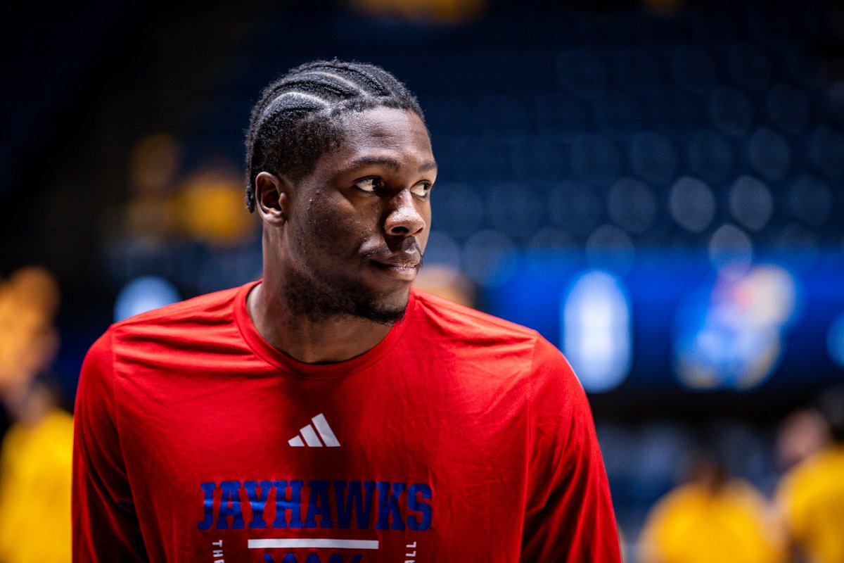KUHoops's tweet image. Eyes Forward