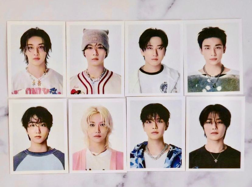 ﹙☆﹚CEG SKZ dominATE : celebrATE MD ID PHOTOSET

✧ R$ 15,00 (CADA) + frete
✧ mercari > wh > br
✧ pagamento imediato
✧ +10 feedbacks
✧ desistência apenas com repasse

stray kids id photocard tour set kpoptwt bangchan lee know felix hyunjin han changbin in seungmin