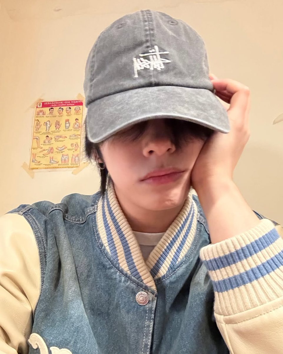 fconquer's tweet image. ( ... ) 💨
“Let’s enjoy something together. Food, drinks… or maybe you.”