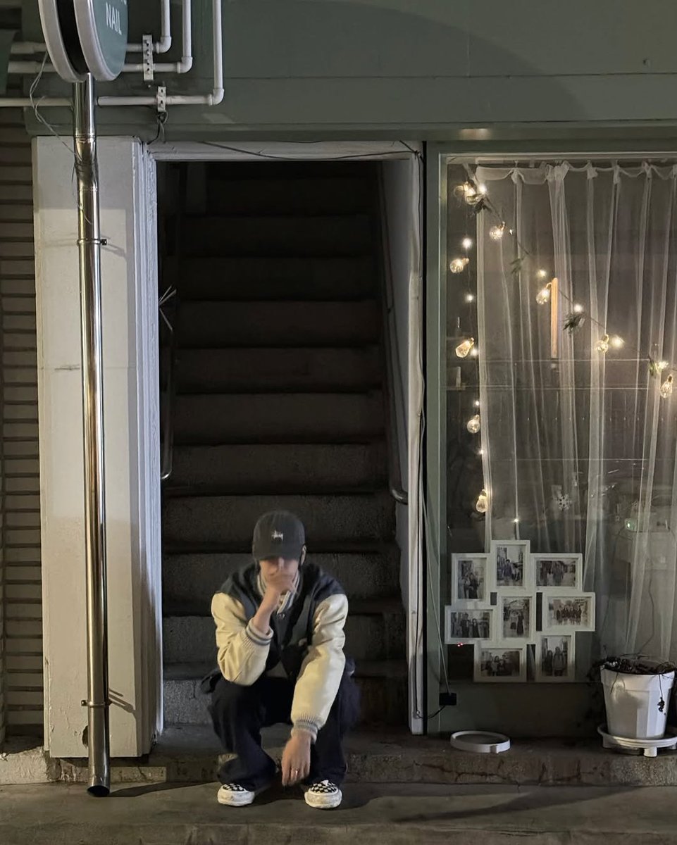 fconquer's tweet image. &amp;lt; 💬 ... &amp;gt; 
A serenity that is hard to reach.