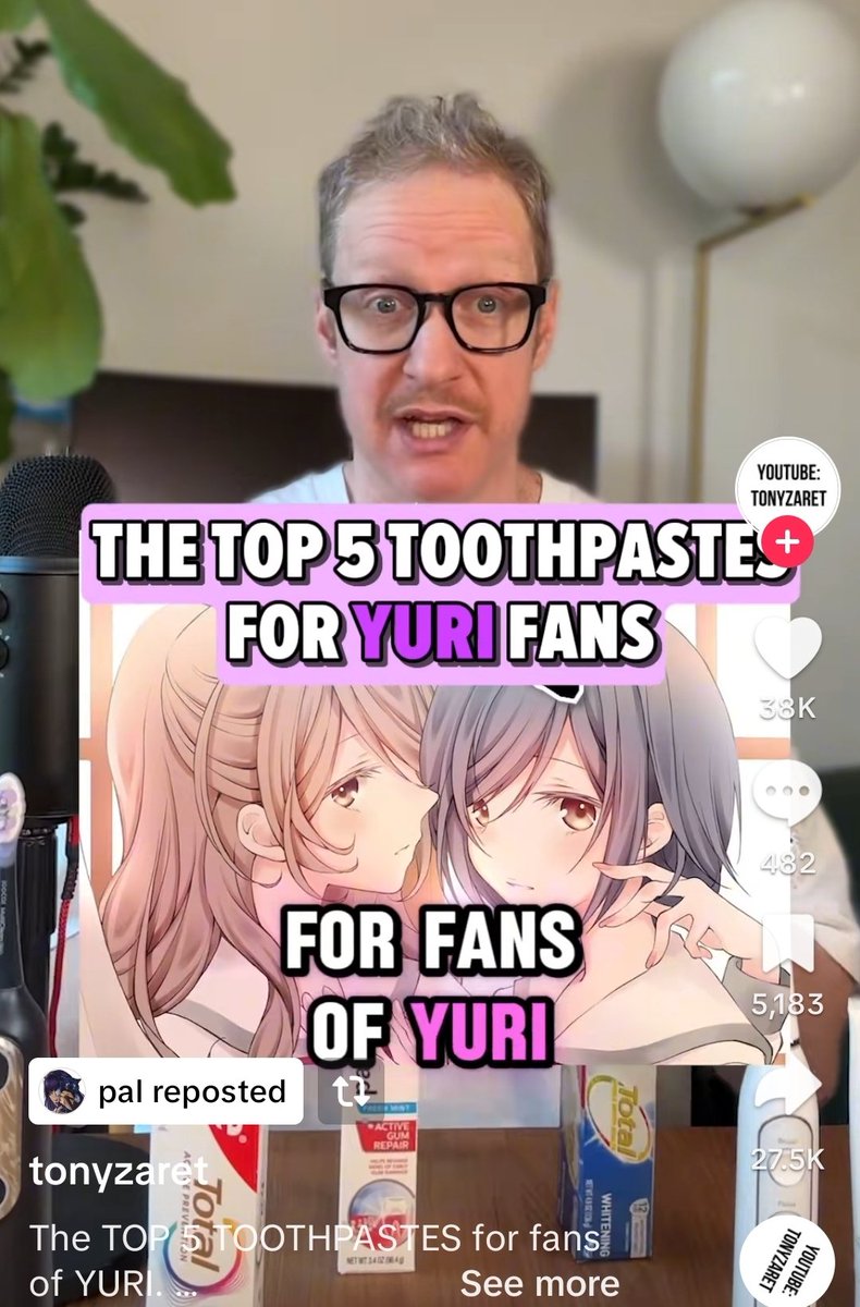 pinknishii's tweet image. Every day I come across a new way of having Colgate sold to me. This one wins though