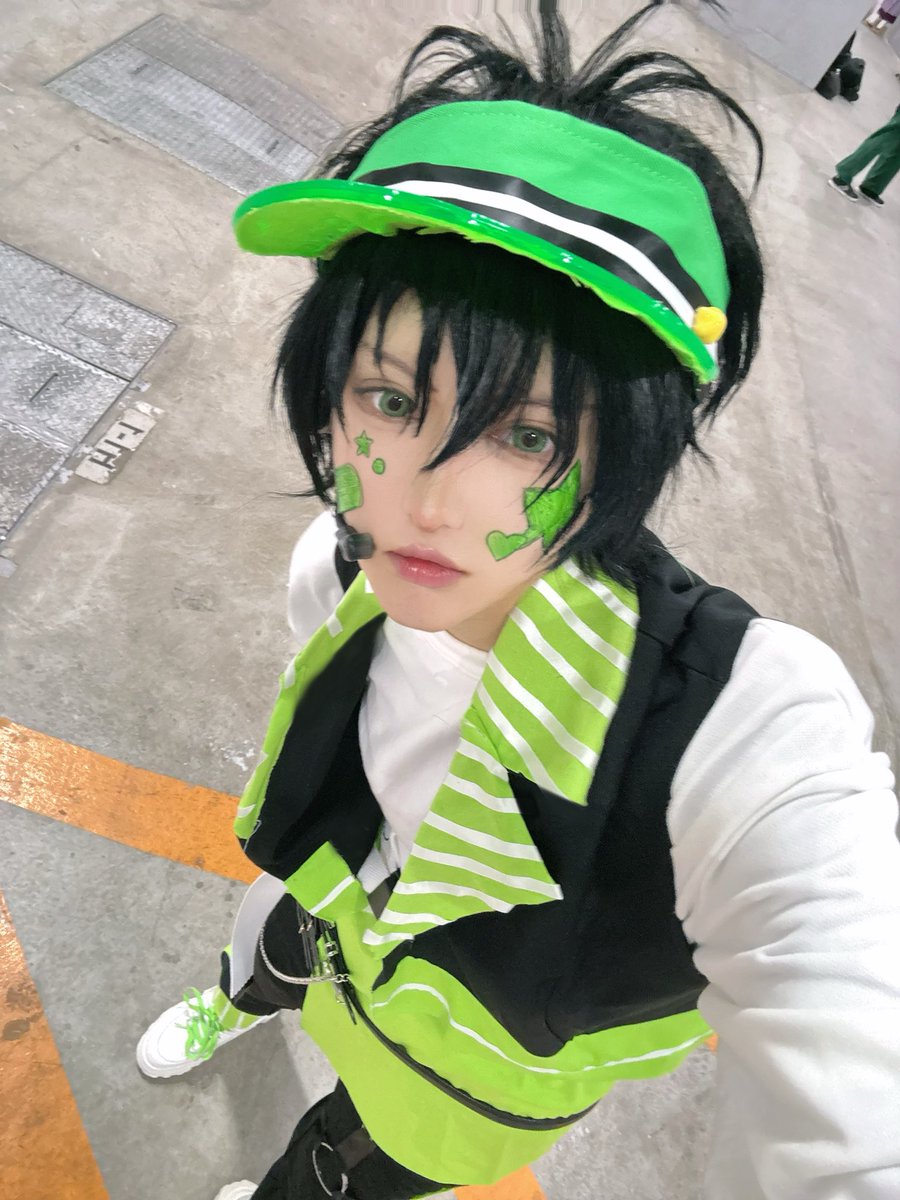 ょょん tweet media