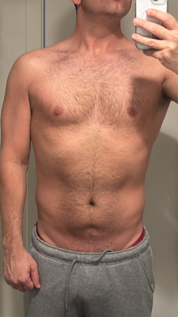 pgagt8815's tweet photo. @jademiurax Getting really close to my goal weight https://t.co/6SPxo8rsTV