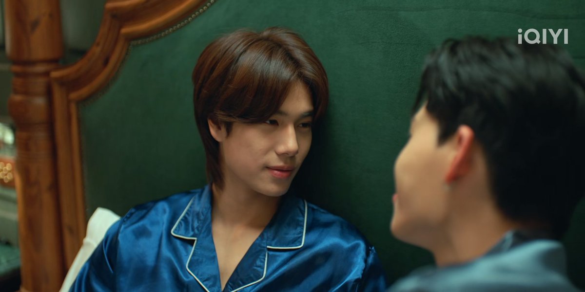 ลูกพีชพอมีแฟนแล้วก็ใจอ่อนมาก ฉันตะโกนว่าพูดไรหน่อยๆๆๆ!ตอนคุณธีร์มันจะกินน้องเพราะน้องไม่พูดเนี่ย คือมัวแต่ยิ้มมองหน้าเขาแบบนั้น คุณธีร์มันจะจับขย้ำเอานะเห้ย มันมันเขี้ยวนะหนู ทำดีๆ เราส่งเสียงเอ็ดบ้าง นี่ไม่พูด ตาหวานยิ้มให้เขา เขาจับกินหมด ป้าทำใจไม่ได้ๆๆๆๆ #MeAndTheeSeriesEP9