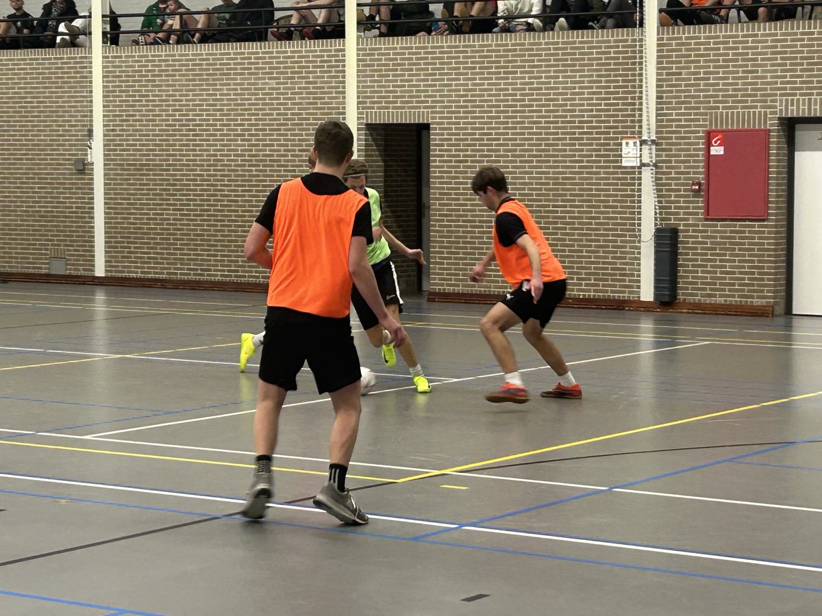 vvHJSC's tweet photo. Team Curacao((Luc, Siebolt, Folkert, Michelle, Pieter v/d B., en Bert) winnaars spannende HJSC zaalvoetbaltoernooi in Woudsend⚽️#hjsc https://t.co/fg4LQO1p0C