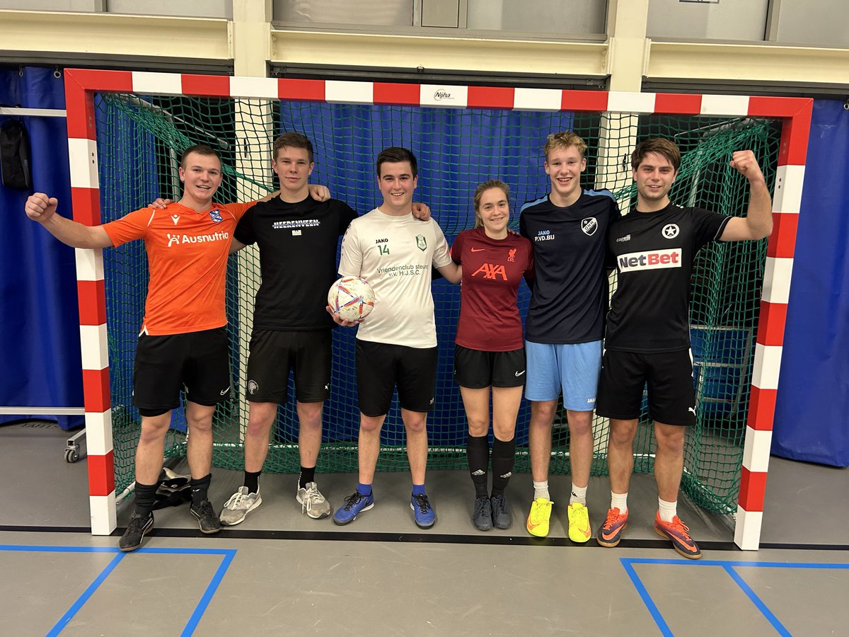 vvHJSC's tweet photo. Team Curacao((Luc, Siebolt, Folkert, Michelle, Pieter v/d B., en Bert) winnaars spannende HJSC zaalvoetbaltoernooi in Woudsend⚽️#hjsc https://t.co/fg4LQO1p0C