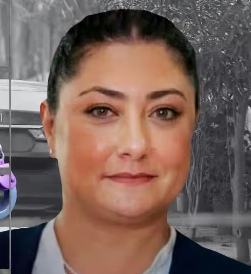 LauraUlloa_CUN's tweet image. 🆘RT🆘🔊
Observa bien el rostro de Gaby Gómez Córdova, presunta responsable del atropellamiento de un motociclista en Iztapalapa de quien hay orden de captura y sigue prófuga.
Si la ubicas, repórtala a la Fiscalía de la CDMX al Tel: (55) 5345-5000 o (55) 5200-9000 o al 089.