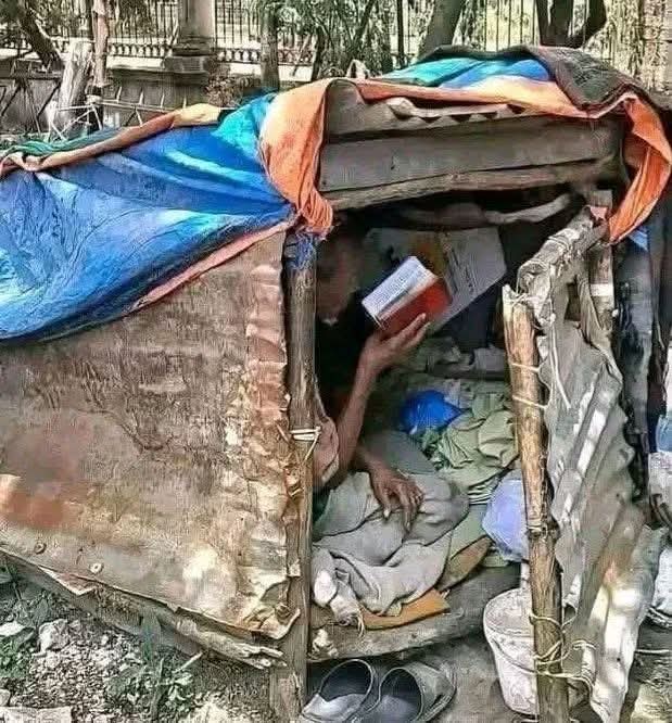 AAmirKh50764293's tweet image. A Homeless person who has Jesus, is Richer than a Billionaire who Doesn't.😇❤️🕊✝️👑⛪️🙏📖😇