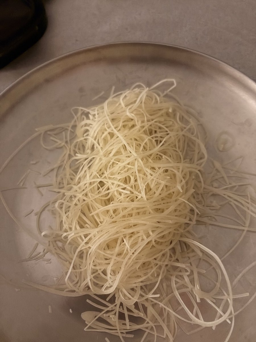 Uchaaee's tweet image. 저 카다이프 처음 맹글었는데 재능있는거 같아요 ㄷㄷㄷㄷㄷㄷ