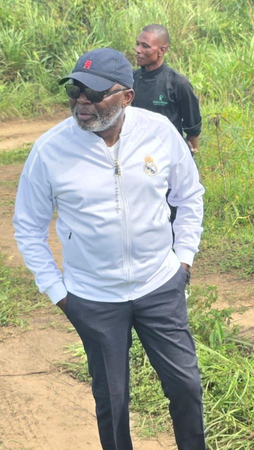 wika_theresia's tweet image. #Dialogue Inclusif = 
Union sacrée et ses adeptes 
Opposition républicaine 
Opposition armée 
Les prêtres catholiques 
Les représentants des églises protestantes 
Société civile ?
C’est vrai ou pas?

NB: le pacificateur ne doit pas manquer, l’homme de la tempérance #vital