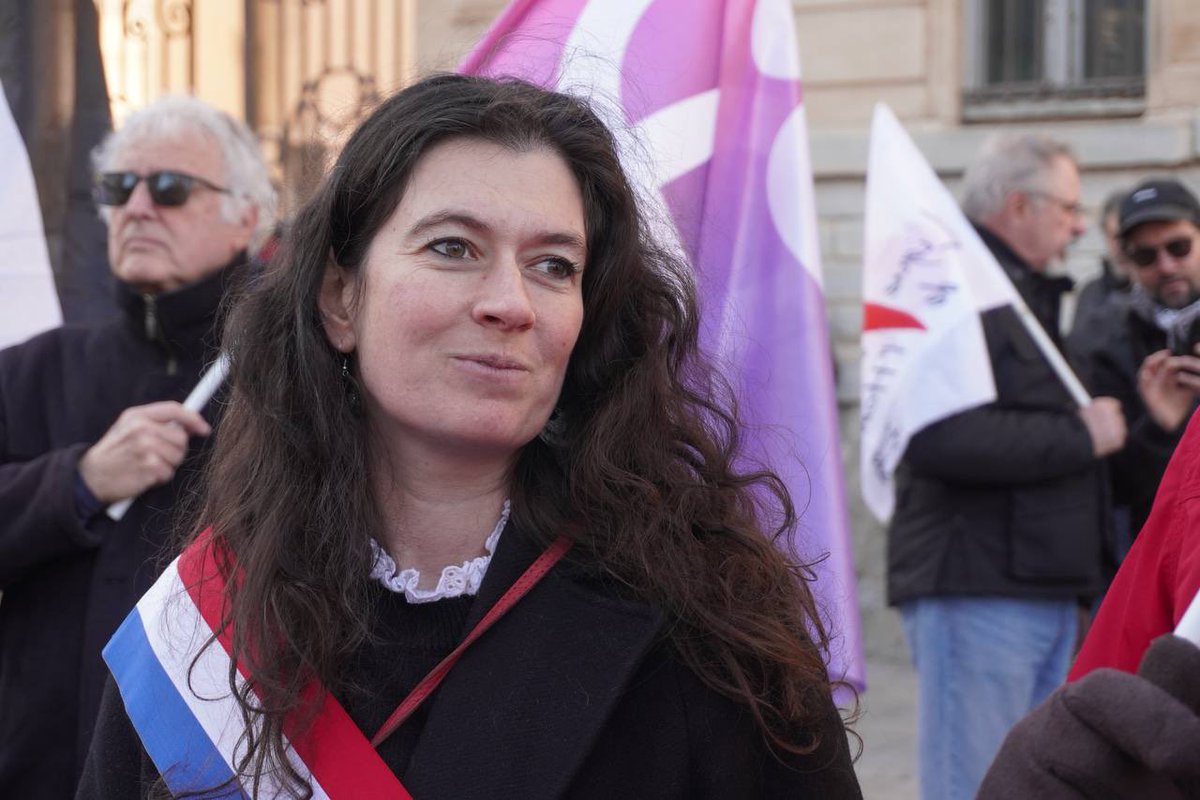 NathalieOziol's tweet image. À Montpellier comme partout en France, nous manifestons pour soutenir le peuple vénézuélien contre l'agression impérialiste des États-Unis.

Le peuple refuse de céder face aux violations du droit international et l’enlèvement d'un président par une puissance étrangère.